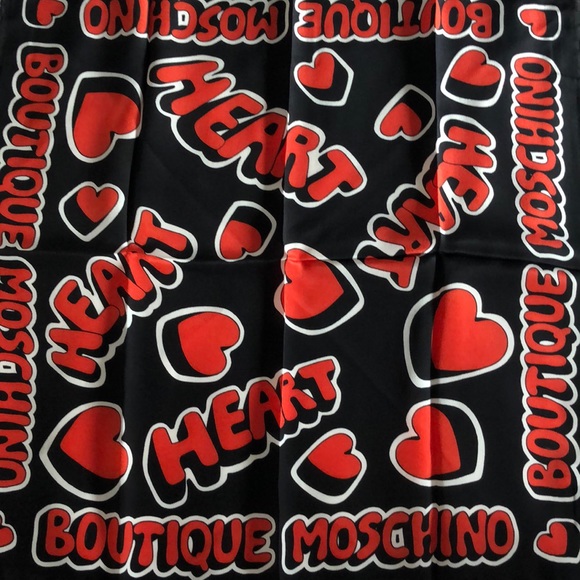 Boutique Moschino - Squared Scarf with Hearts